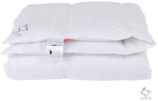 Ringsted täcke - Den lilla flickan med svavelstickorna - varm - 240x220 cm